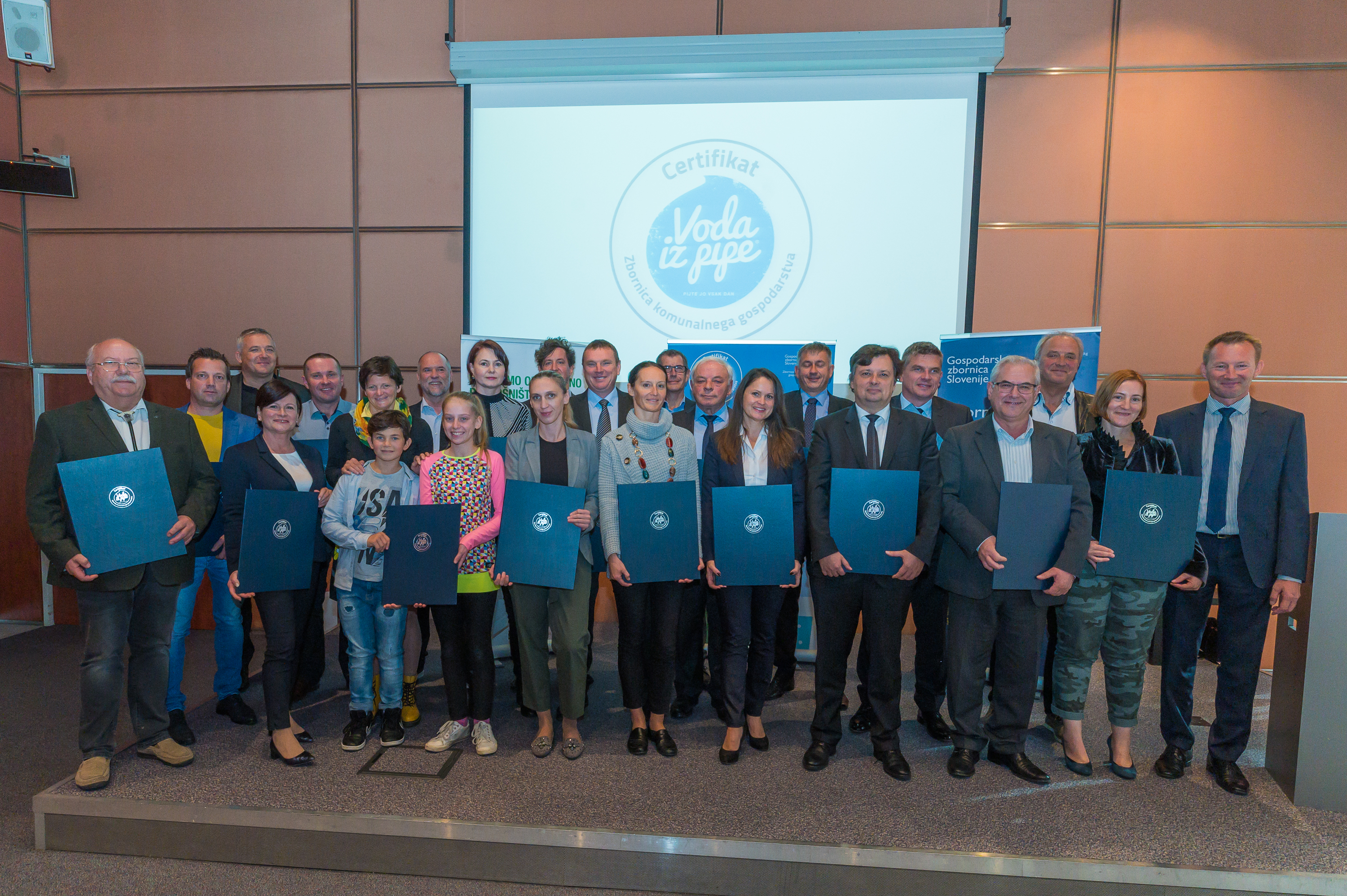 Podelitev certifikata Voda iz pipe_5_11_2019 (102).jpg